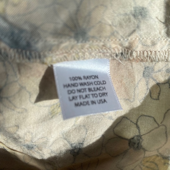 Saltwater LUXE S Floral Peplum Blouse Top - Picture 10 of 10